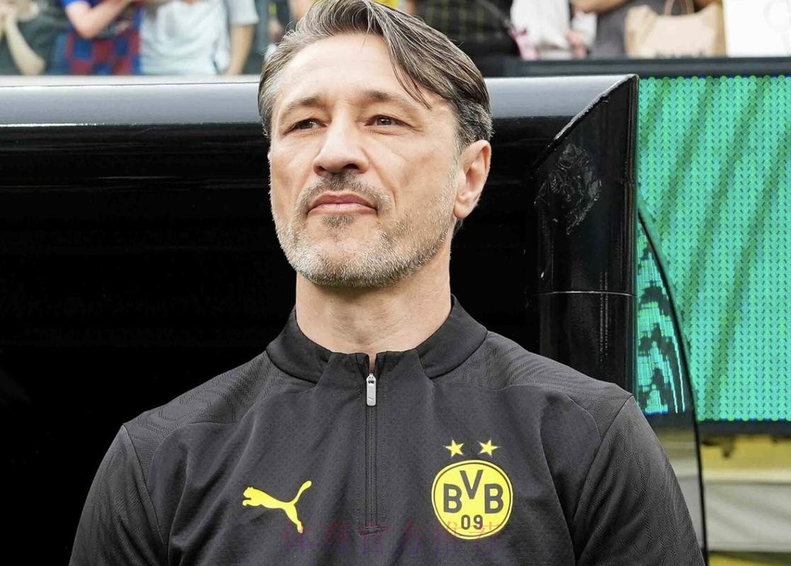 德天空:曼联关注多特主帅科瓦奇,他未来也希望去英超执教 德天空:曼联关注多特主帅科瓦奇,他未来也希望去英超执教